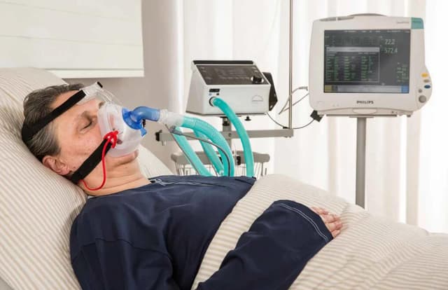  Аппарат для инвазивной и неинвазивной вентиляции легких prisma VENT30-C Loewenstein Medical
